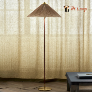 9602 Floor Lamp